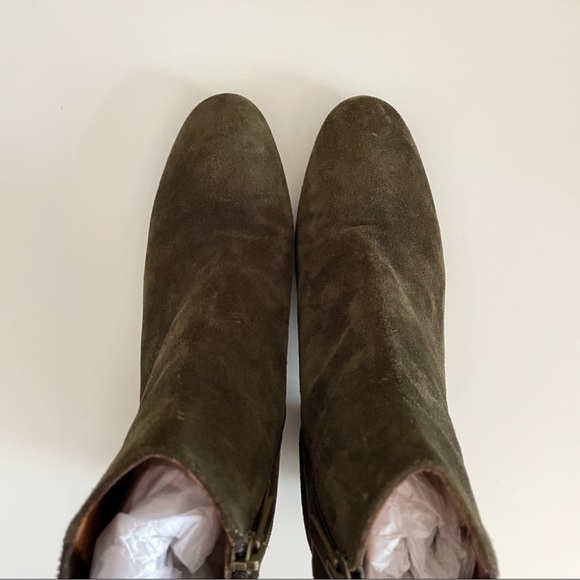 Aquatalia Suede Stacked Heel Ankle Boots / Booties - Picture 11 of 11